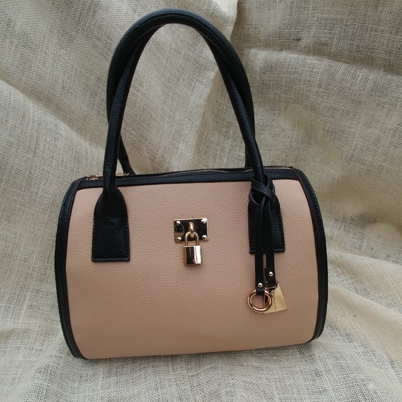 Wilson Leather Black Rivet Tan Handbag - Picture 2 of 7